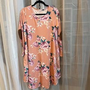Reb & J 220 medium peach dress with pockets